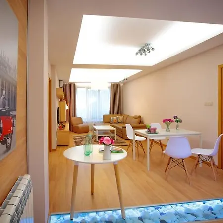Apartment Hight Tech Super Center